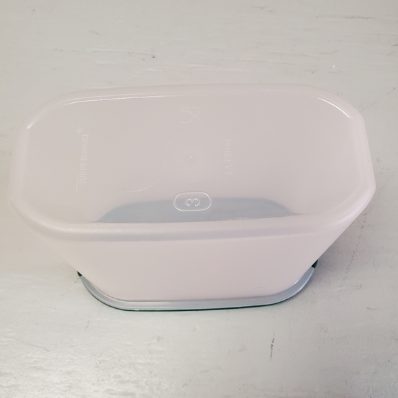 Tupperware container. - Picture 2 of 2
